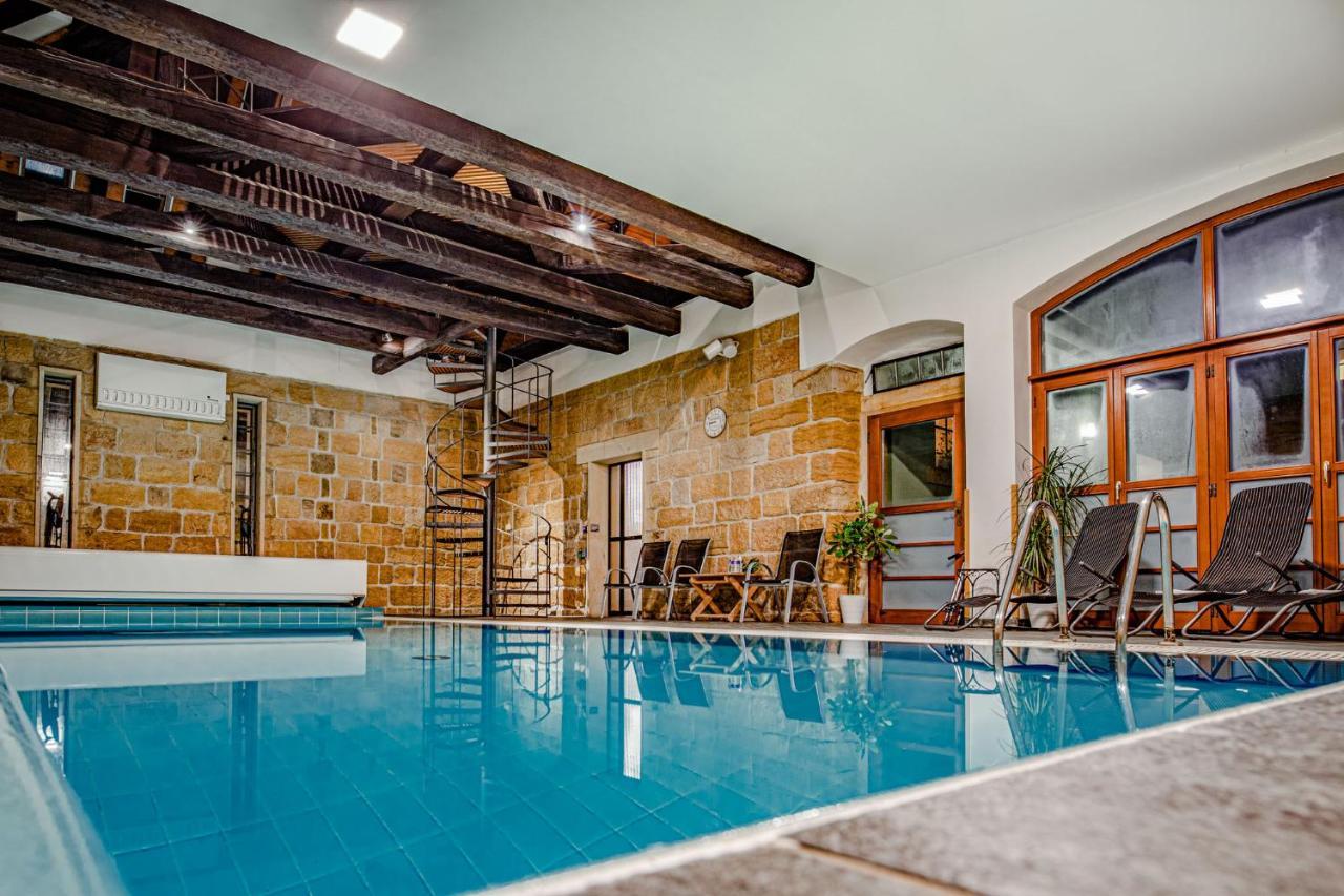 Wellness Hotel Zámeček Jetřichovice Exterior foto